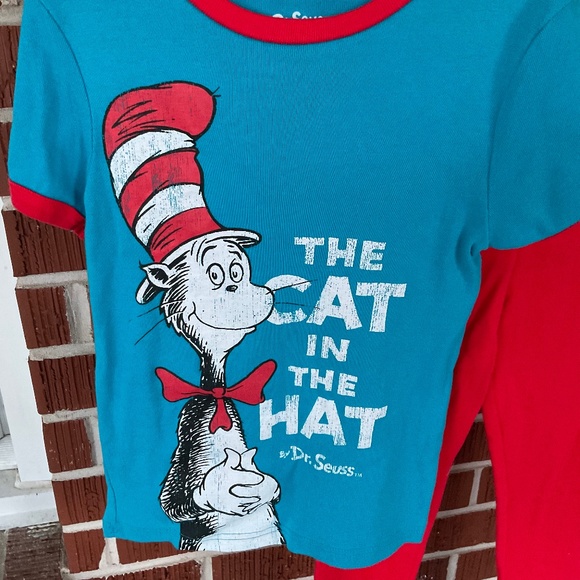 Dr Seuss Cat in the Hat pajamas kids size 10,fit smaller, unisex - Picture 3 of 4